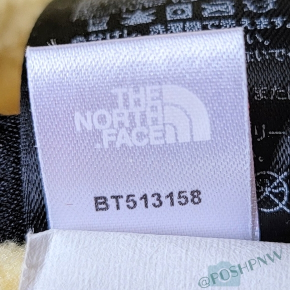 The North Face Retro Denali Zip-Up Fleece - Picture 13 of 14